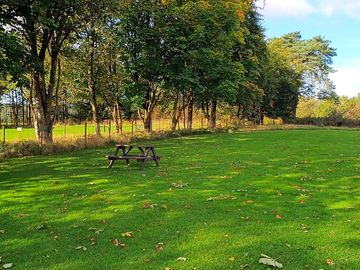 Non-electric grass pitch