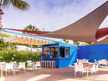 The bar by the swimming pool