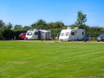 Hardstanding pitches (added by manager 26 oct 2022)