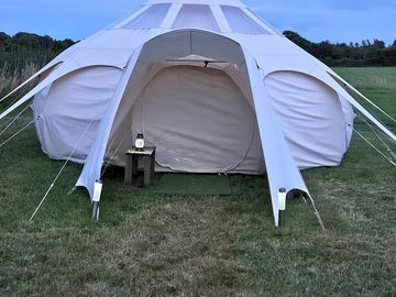 Lotus bell tent