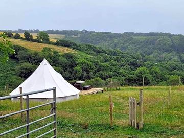 Bell tent overlooking the countryside (added by manager 02 may 2024)