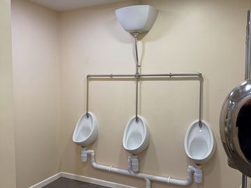 Men's urinals