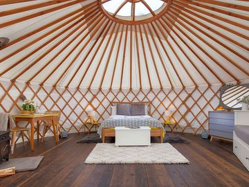 Willow yurt bed