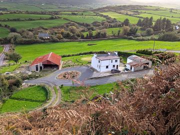 The farmyard from dromore hill