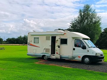 Electric hardstanding pitch