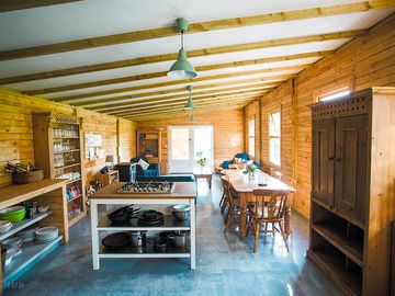 Ls shack communal kitchen space with gas hob cooker