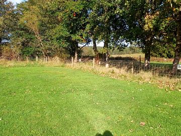 Non-electric grass pitch