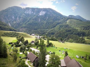 Campingplatzareal mit lärchkogel