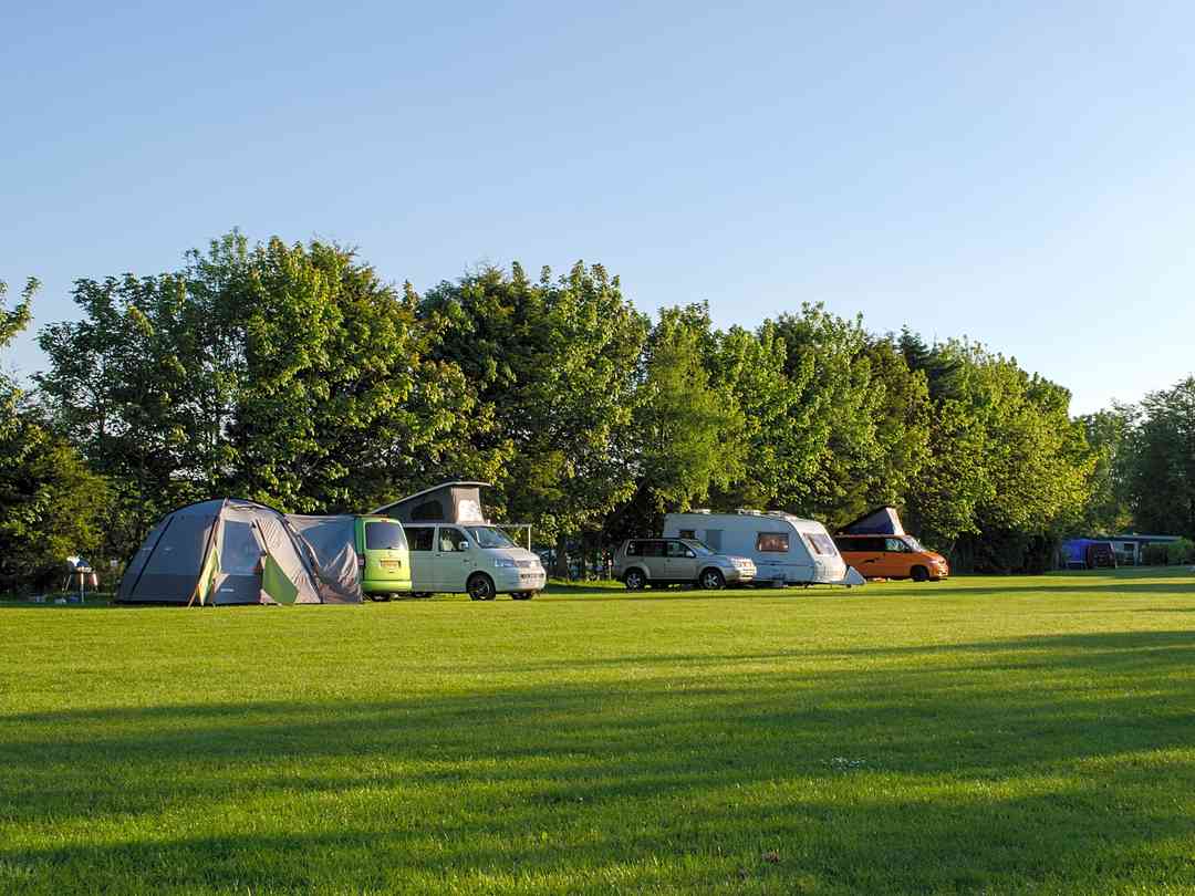 Branscombe Airfield and Camping (foto aggiunta dal gestore il giorno 05/02/2017) Branscombe Airfield and Camping (foto aggiunta dal gestore il giorno 05/02/2017)