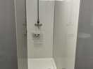 Women’s shower