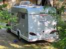 Stellplatz im schatten in der natur