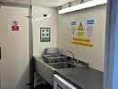 Washing up station