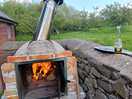 On site pizza oven free to use if you are skilled that way.