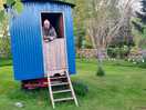 Fabulous little hut x