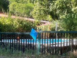 Lovely clean pool