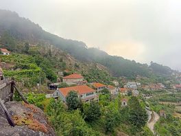 Las vistas de ermida desde el mirador que esta justo encima del camping