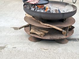 Hot dogs on fire