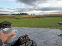 Evening coffee in silence.