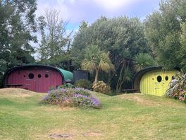 Surf pods