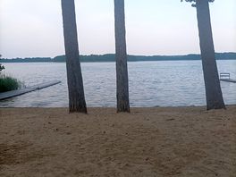 Badestrand und wunderschöner blick über den see