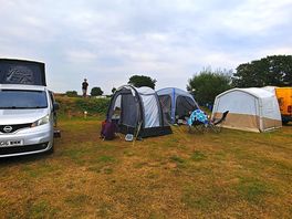 We had 3 pitches but one van broke down!