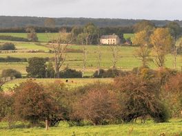 Zicht richting villers sur semois.