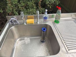 1 sink