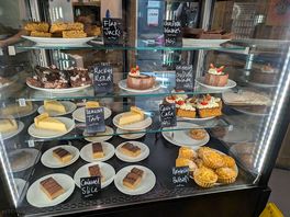 The cakes!