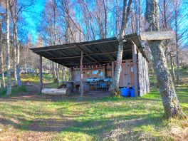 Outdoor kitchen