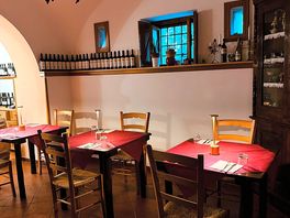 Lovely small dining and wine tasting room.