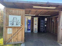 Milk vending machine