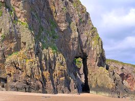 Needles eye