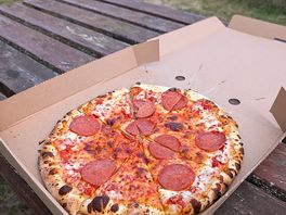 Sam's bar pizza
