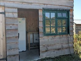Washing up cabin