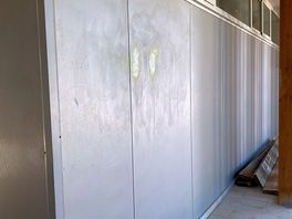 Entrance to toilet
