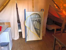 Safari tent