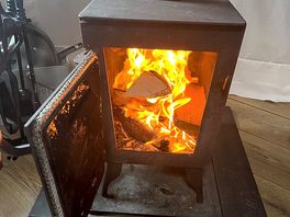 Amazing and easy firelighters , lighter kindling and logs provided to get you going!
