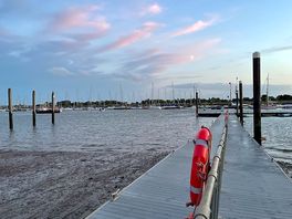 The hard, good fir launching & crabbing