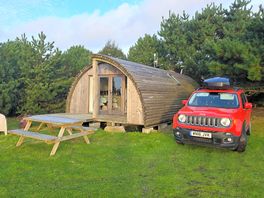 Space around the pod is just enough to enjoy yourself.