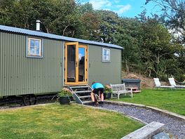 Shepherd hut