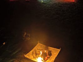 🏕️