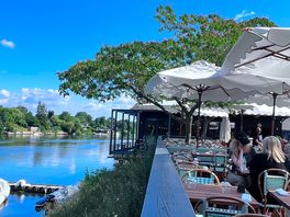 La casa great location, lovely food and drink