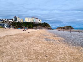 Beach walk to tenby