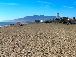 Beach 15 mins easy walk