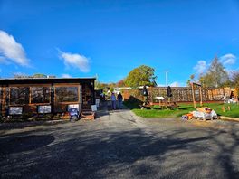 Farm shop & cafe.