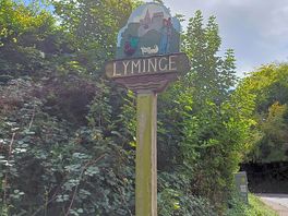 10 min walk into lyminge