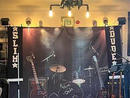 Slim and the dude music act on saturday night