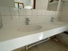 Wash basins