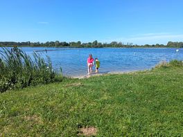 Some of the lake opposite. it's huge!!