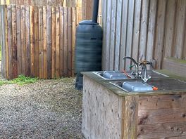 Washing up facilities